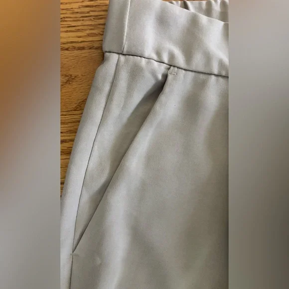 a new day Pants Women’s 17 Beige/Rapid Rock Wide Leg Pleated Slacks Pockets New - Picture 5 of 9